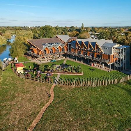 Riverside Park Stratford-upon-Avon Dış mekan fotoğraf